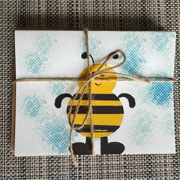 NWT Greeting Cards Blank Cards Yellow Bumble Bee Stationery Handmade - Picture 3 of 3